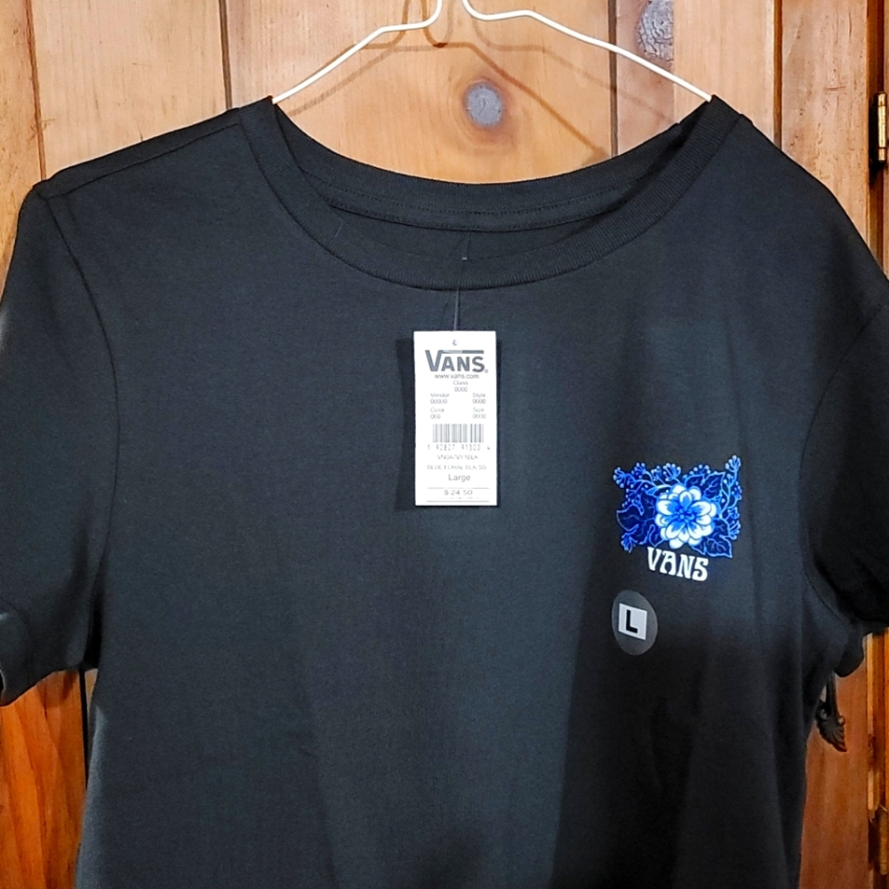 NWT Vans Women's Large T-shirt
